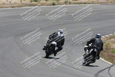 media/Apr-20-2025-AHRMA (Sun) [[393a79c373]]/Race/Group 5/Turn 4b/